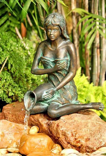 Bronzeskulptur Nurelia